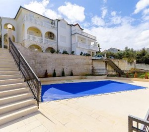 Apartments Krusica 