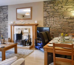 Baldowrie Farm Cottage 