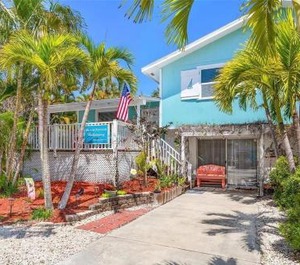 Beach Breeze Hideaway 