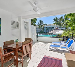 Beach Club Lagoon Palm Cove 