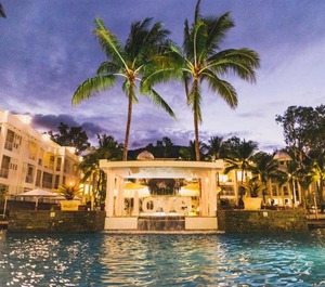 Beach Club Palm Cove 