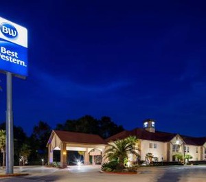 Western Bayou Inn 