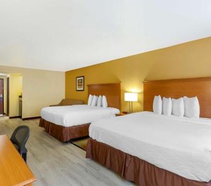 Kiva Inn 