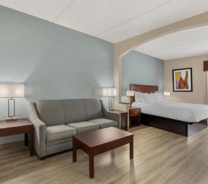 Suites Greenville 