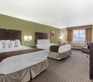 Western Sky Valley Inn 