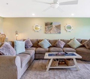 Bethany Bay Pettinaro 