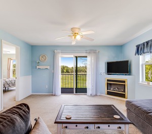 Bethany Bay Pettinaro 