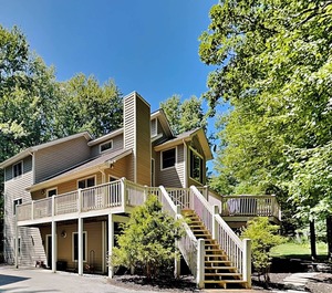 Bear Lodge 