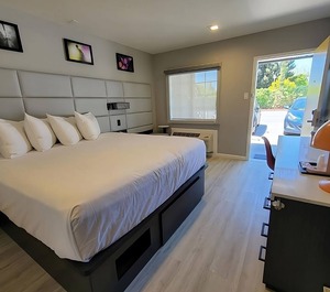 Blast At California Great America Amusement Park Breakfast 