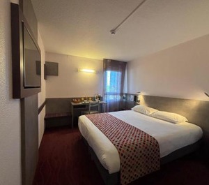 Brit Hotel Les Evens 