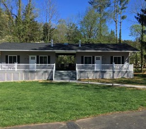 Brookside Cottages 