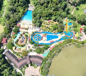 Bukit Merah Laketown Resort 