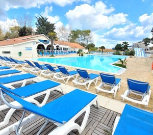 Bungalow Chambres Piscine Partagee Sauna Et Saint Jean De Monts Km La Plage 