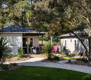 Camping Domaine Des Salins Mobil People 