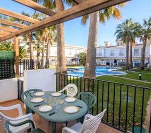 Palm Beach Adosado Con Jardin Piscina Albert Villas 