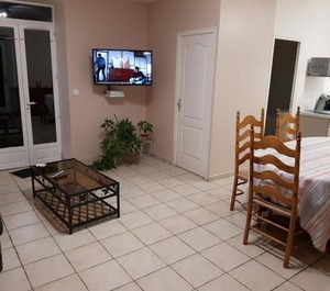 Gîte Lorcy Pièces Personnes 