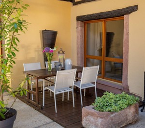 Furnished Charm Wine Route At The Foot Of 