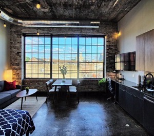 Chic Ultramodern Loft Designer Features 