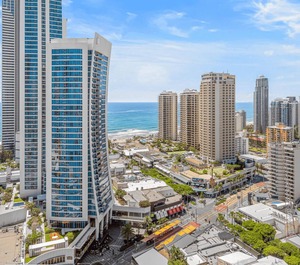 Circle Cavill Study Ocean 