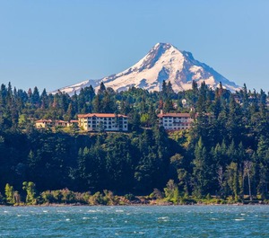 Columbia Cliff Villas 