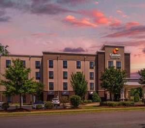 Comfort Inn At Crossplex Village 