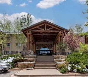 Comfort Suites Golden West Evergreen Parkway 