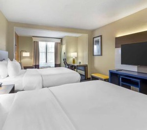 Comfort Suites Hanes Mall 