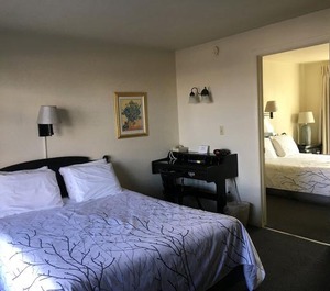Continental Inn 
