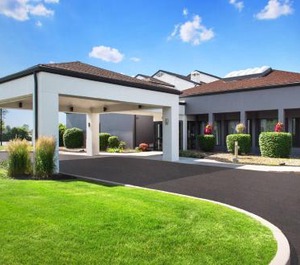 Courtyard Syracuse Carrier Circle 