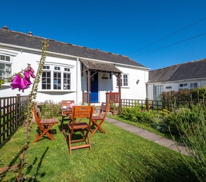 Coverack Cottage 