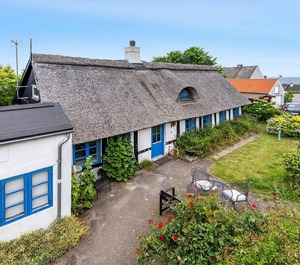 Accommodation 