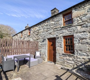 Cwm Yr Afon Cottage 