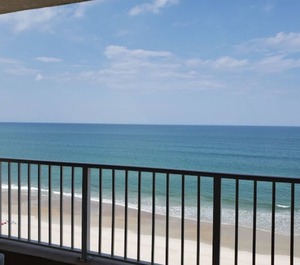 Located Traffic Beach Br South Point 