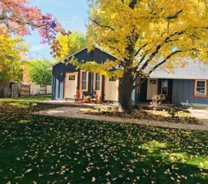 Eastside Guesthouse 