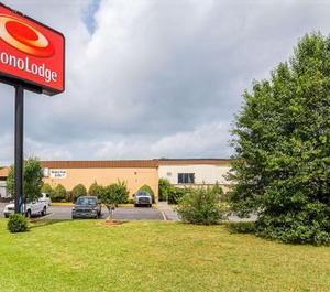 Econo Lodge Jacksonville Rock Air Force Base 