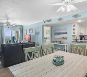 Holiday Surf Racquet Club 