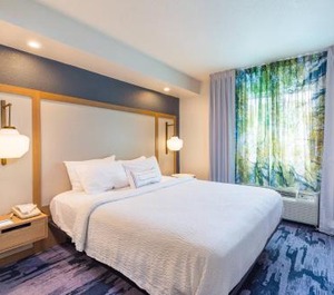 Fairfield Inn 