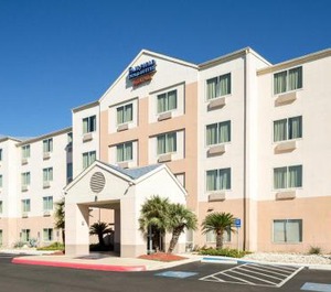 Fairfield Inn 