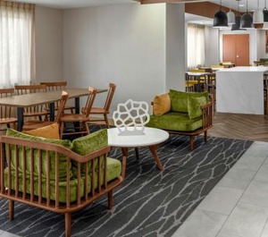 Fairfield Inn 