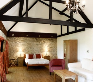 Kingston Country Courtyard 