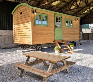 The Shepherd Hut At Northcombe Farm 