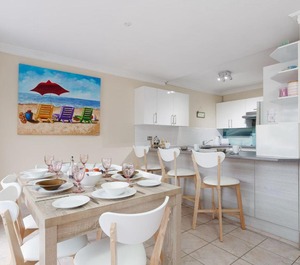 Leonard Avenue Townhouse Air Con 