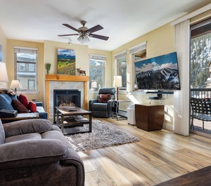 Zephyr Mountain Lodge Park 