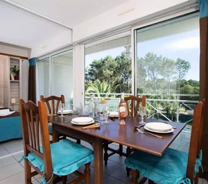 Golf Residence People 