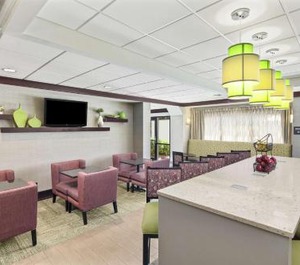Hampton Inn 