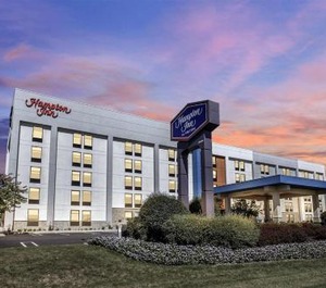 Hampton Inn 