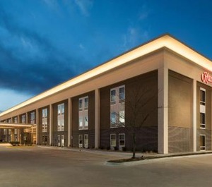 Hampton Inn 