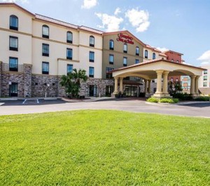Hampton Inn Suites Pine Forest Road 