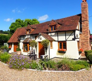 Handywater Cottage B 