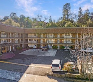 Heritage Inn 